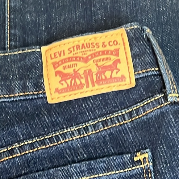 Women’s Levi’s 505 Straight Leg blue jeans - Picture 15 of 17